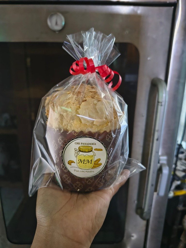 Panettone Artesanal de Masa Madre Che Panadería